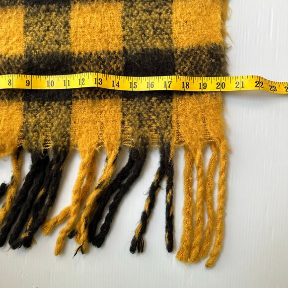 Unbranded Gingham Plaid Fuzzy Shawl Scarf with Fringe 20x88, Yellow Black - Picture 8 of 10